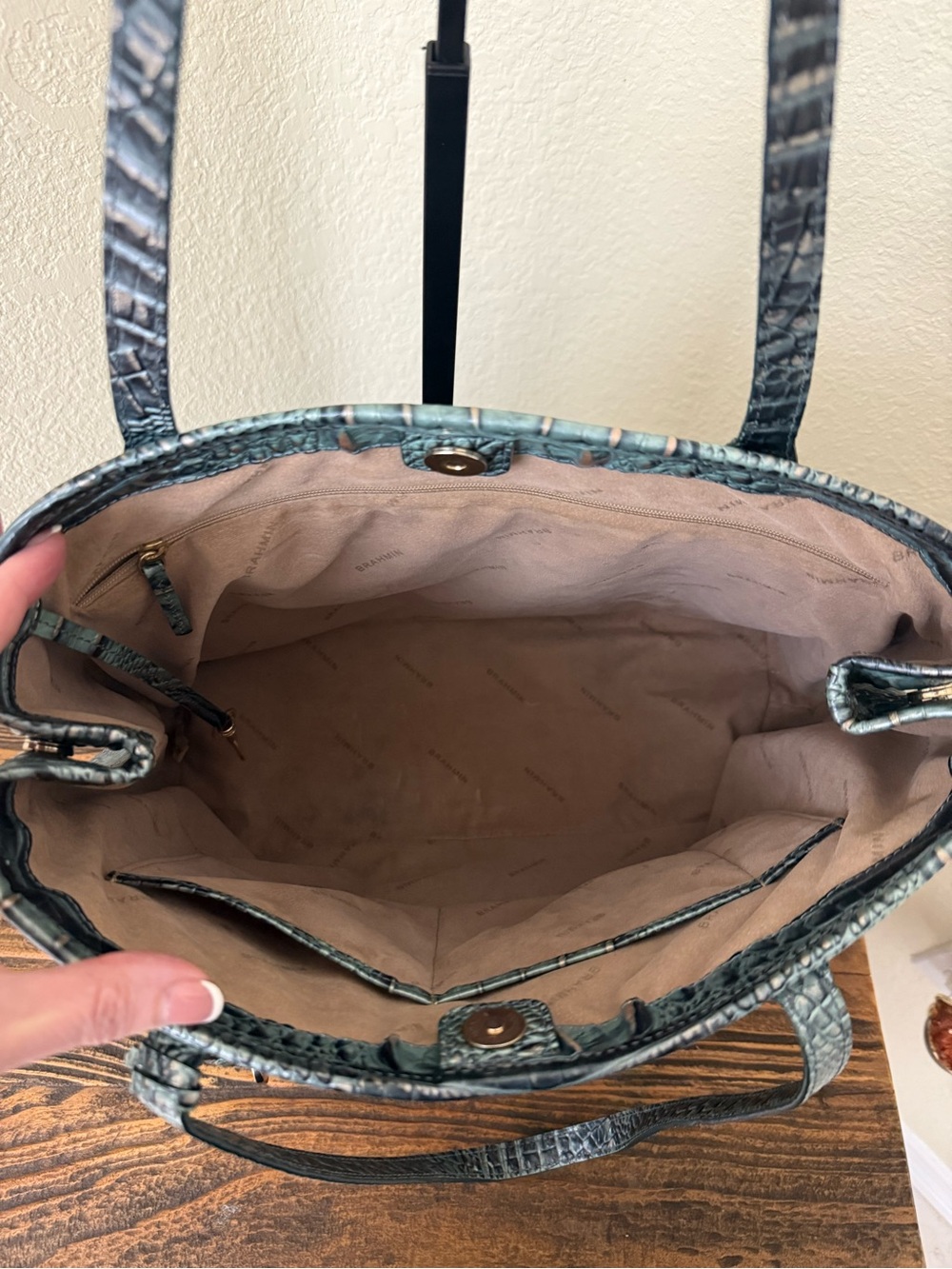 Brahmin Medium Julian Tote + Ady Wallet Set – Obsidian Melbourne - Picture 9 of 15
